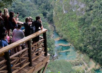 Ingreso de turistas extranjeros genera divisas por 221 millones de dólares