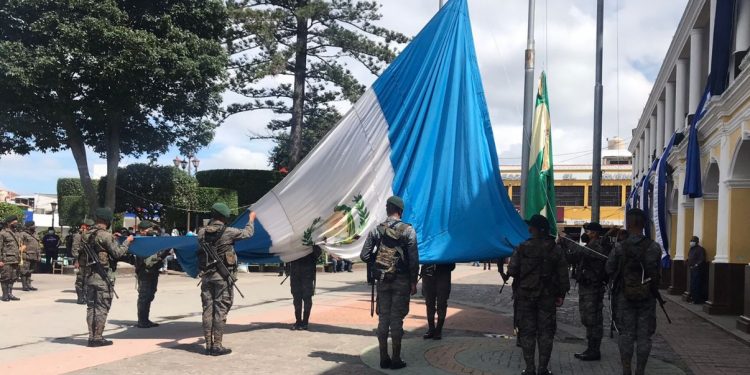 Huehuetenango da bienvenida al mes patrio