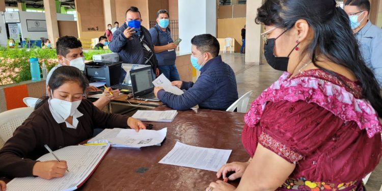 Vacunación comunitaria llega a Santa Cruz del Quiché