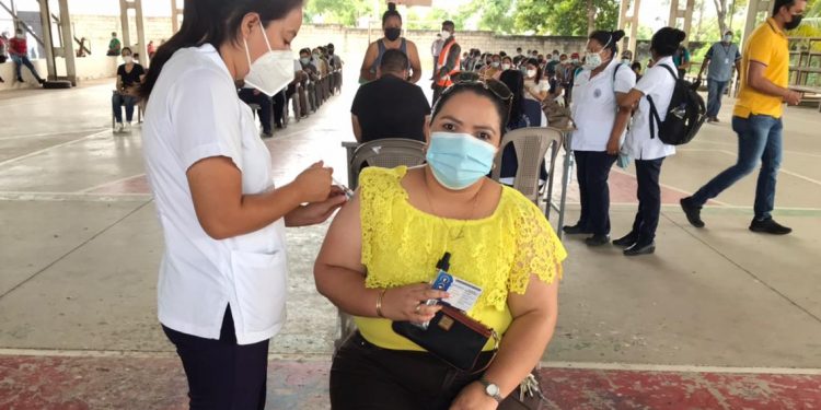 Vecinos de Chiquimula llaman a vacunarse contra el COVID-19