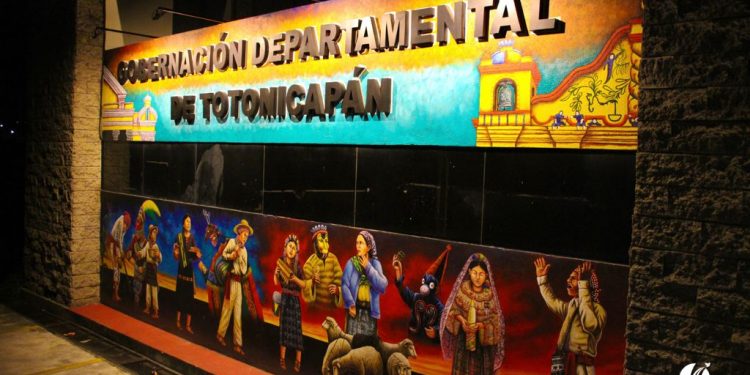 Mural destaca la cultura y tradiciones de Totonicapán