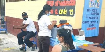 Vecinos de áreas rurales se benefician con vacunación contra el coronavirus