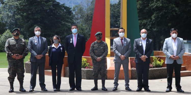 Reconocen labor de funcionarios marquenses en atención de la pandemia