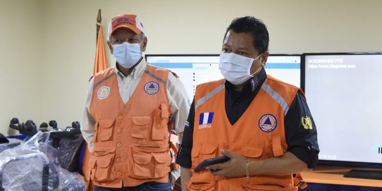 Municipios escuintlecos preparan albergues como prevención por actividad volcánica