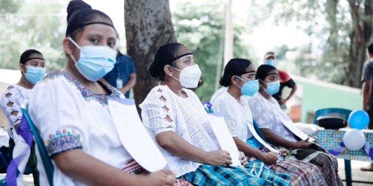 Capacitación técnica empodera a vecinas de Telemán