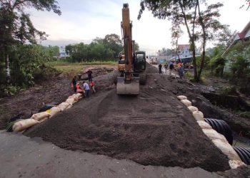 Habilitan paso provisional en ruta a Ixcán