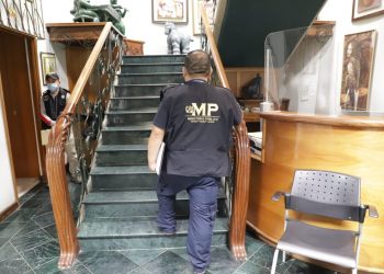 Realizan allanamientos por un caso de lavado de 7.5 millones de dólares