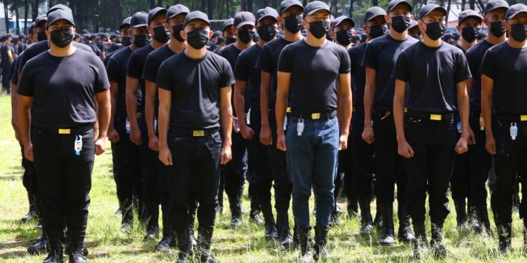 Ministro Gendri Reyes da bienvenida a más de mil 600 aspirantes a curso básico de formación de la PNC