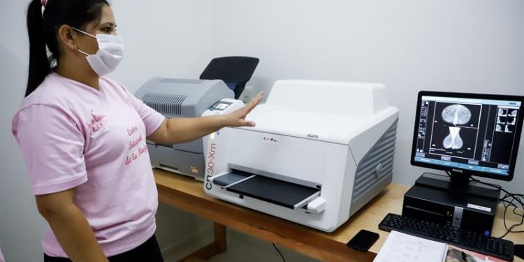 Desinformación y miedo agudizan situación del cáncer de mama en Latinoamérica