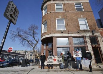 EE. UU. aceptará peticiones para programa de acogida de menores centroamericanos