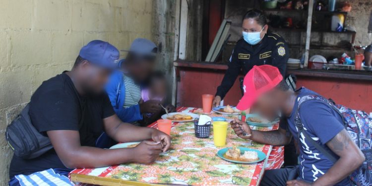 PNC detiene a presunto traficante de personas en Escuintla