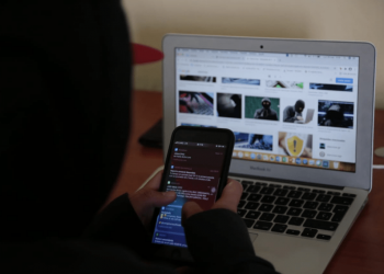 Conocen iniciativa de ley que busca tipificar como delitos la seducción y chantaje sexual a menores a través de Internet