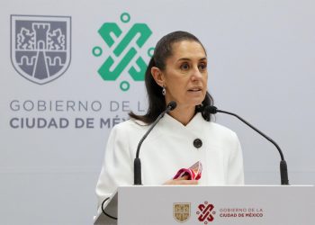 Ciudad de México tiene una caída del 45 % en COVID-19 y prevé más reaperturas