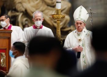 El Papa concluyó, en plena forma, el viaje a Eslovaquia con una misa masiva