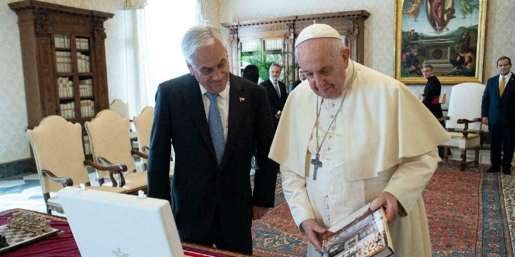 El Papa y Sebastián Piñera se reúnen durante una hora en el Vaticano