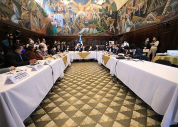 Minfin: Proyecto de presupuesto contempla una reducción en deuda pública
