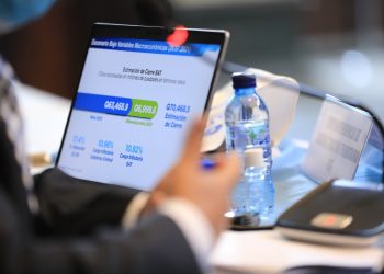 Presupuesto 2022: SAT y Banguat destacan proyección en meta de recaudación y crecimiento económico