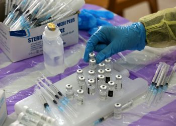 Las vacunas se diseñaron contra la enfermedad grave y para eso son efectivas