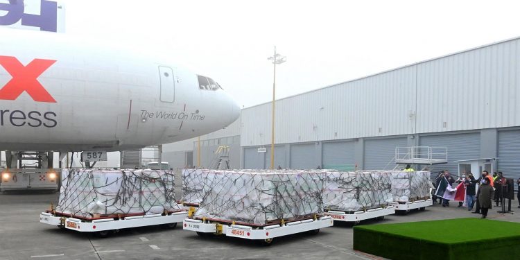 México recibe últimas dosis de vacuna de Moderna donadas por EE. UU.