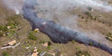 Entra en erupción un volcán en la isla española de La Palma