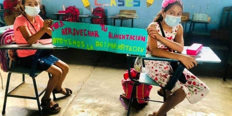 Implementan jornadas de desparasitación en Santa Cruz Muluá, Retalhuleu