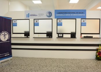 Salud habilita ventanilla anexa para recepción de expedientes y medicamentos