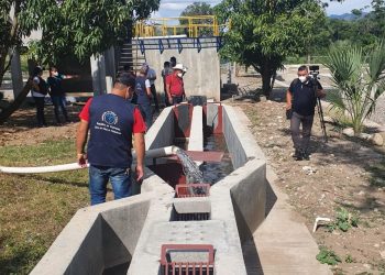 Supervisan proyectos de agua y saneamiento en Chiquimula
