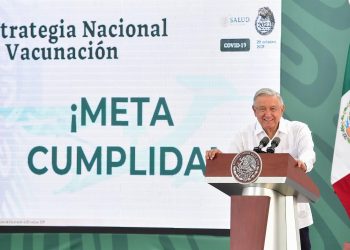 Gobierno mexicano afirma haber cumplido meta de vacunar a todos los adultos