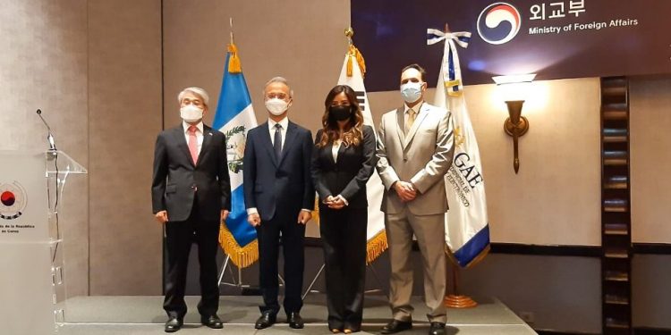 Autoridades guatemaltecas se reunieron con misión diplomática de la República de Corea