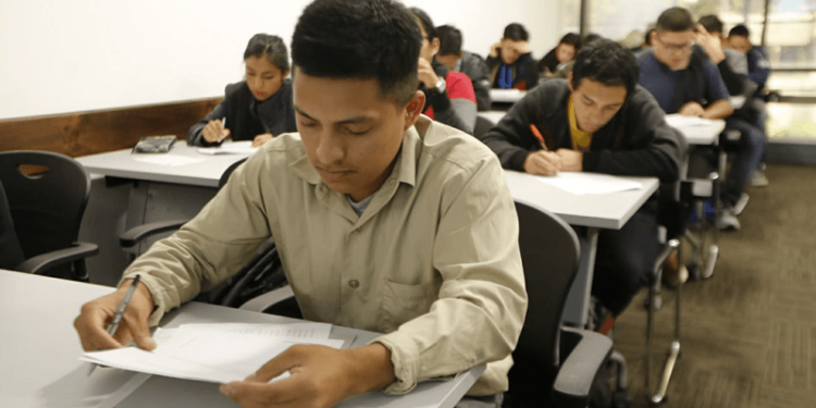 Crearán base de datos para que sector empresarial conozca recurso humano capacitado