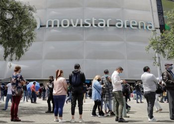 Colombia ampliará sus aforos al 100 % pero exigirá el carnet de vacunación