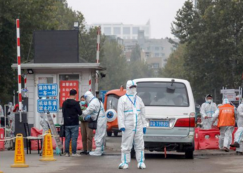 China confina una tercera ciudad por los últimos rebrotes de coronavirus