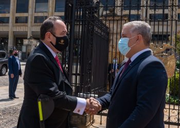 El presidente Alejandro Giammattei durante la visita oficial en Colombia del 14 de octubre