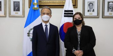 El viceministro adjunto de Relaciones Exteriores de la República de Corea, con Yeo Seung-bae. realiza visita por Guatemala.