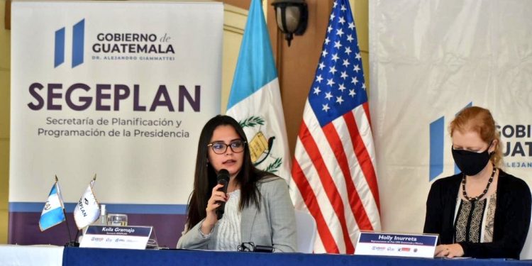 Firman convenio para facilitar coordinación de programas y proyectos de desarrollo