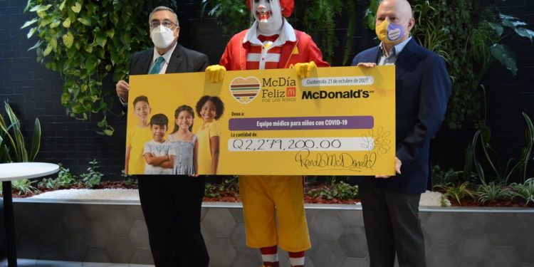 McDonald’s dona más de 2 millones de quetzales para equipo médico