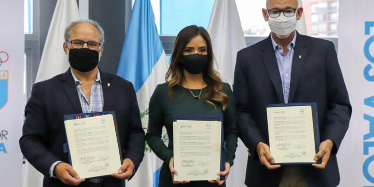 Firman convenio para vincular investigación científica con el deporte