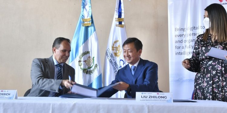 GAE y Huawei firman acuerdo de cooperación.