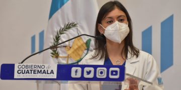El 80 por ciento de pacientes con cáncer de mama ya tienen la vacuna contra el COVID-19