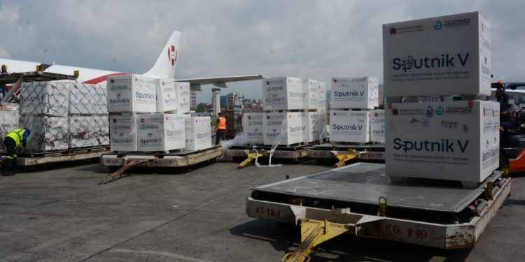 Llegan 700 mil segundas dosis de vacunas Sputnik V