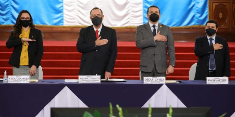 Organismo Ejecutivo presenta segundo informe cuatrimestral de labores