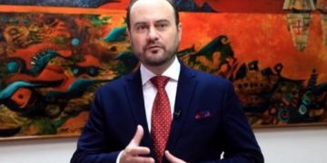 Canciller Pedro Brolo participa en simposio sobre inversión