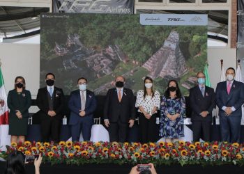 TAG Airlines habilita tercera ruta aérea, la cual conecta Cancún con Petén
