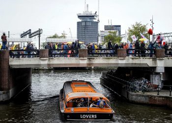 El “cinturón bíblico” y escéptico de COVID-19 en Países Bajos