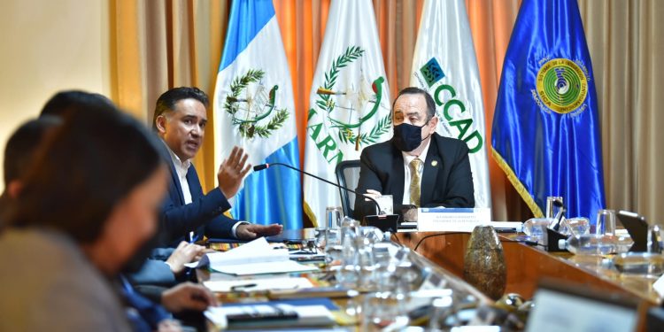 Presentan avances de proyectos para protección y recuperación de recursos naturales del país