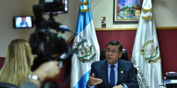 Secretario de Coordinacia, Álvaro Díazión Ejecutiva de la Presidencia,