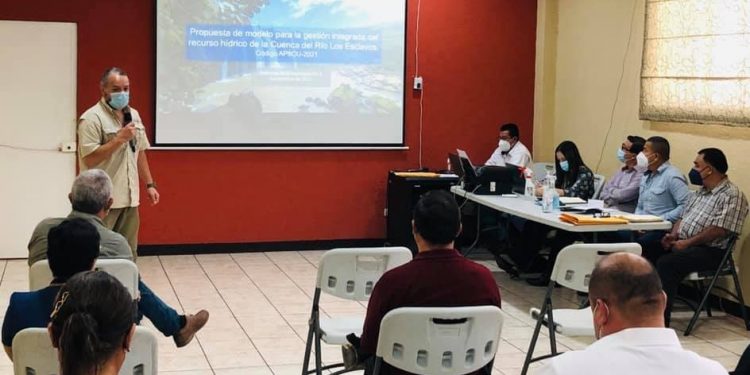 Proponen modelo de gestión del recurso hídrico del río Los Esclavos