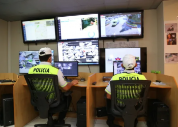 Supervisan Centro de Monitoreo de la Alcaldía Auxiliar y Vecinos Organizados de la zona 10