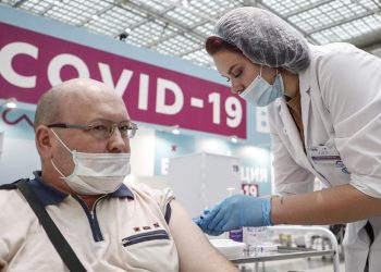 OMS: La pandemia acabará cuando el mundo elija acabarla