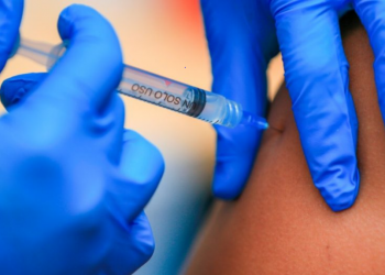 Vacunas actuales mantendrán su eficacia ante mutaciones del coronavirus